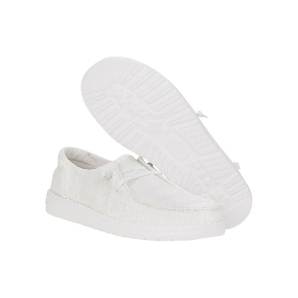 Hey Dude Wendy Crochet Lace scarpe in tessuto bianco con ricami