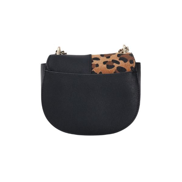 John Richmond tracolla con inserto in pelo maculato