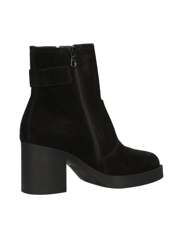 Nero Giardini Stivaletti donna I513892D in pelle scamosciata nera