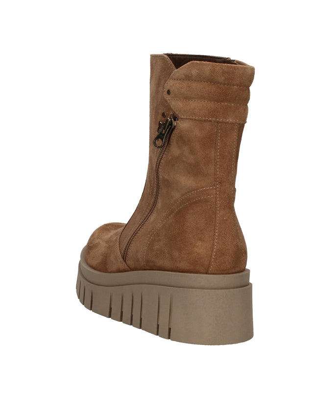 Nero Giardini I514914D stivaletti in suede color Mou con suola platform