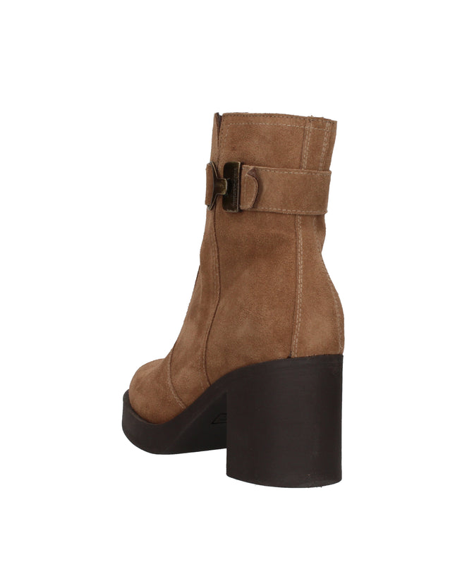 Nero Giardini Stivaletti donna I513892D in pelle scamosciata Mou