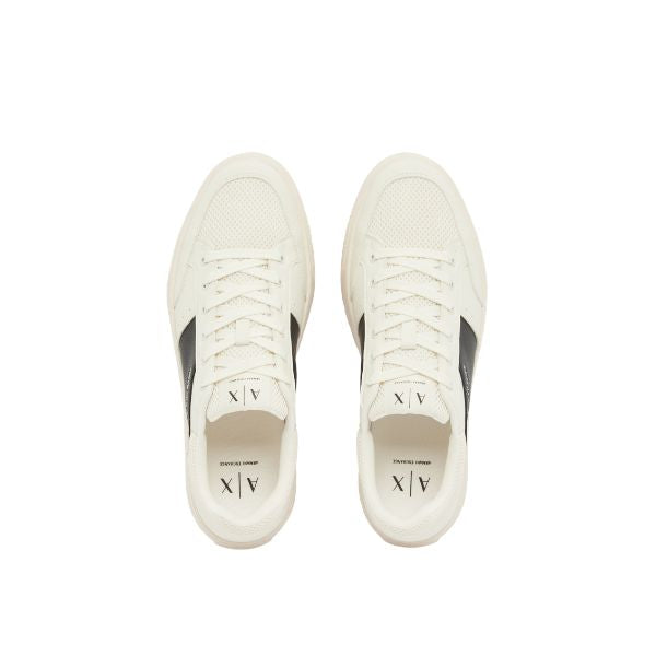 Armani Exchange sneakers bianche con logo laterale a contrasto