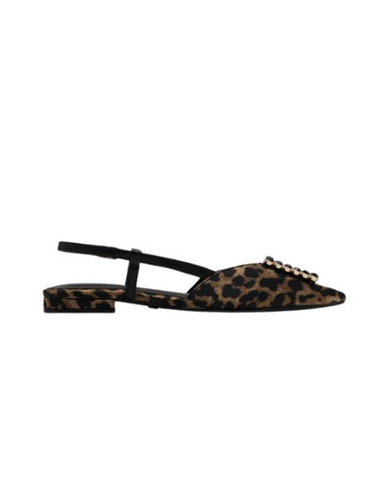 Tamaris sling back con stampa animalier e accessorio gioiello