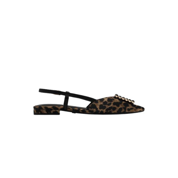 Tamaris sling back con stampa animalier e accessorio gioiello