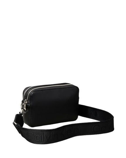 Calvin Klein borsa a tracolla piccola nera