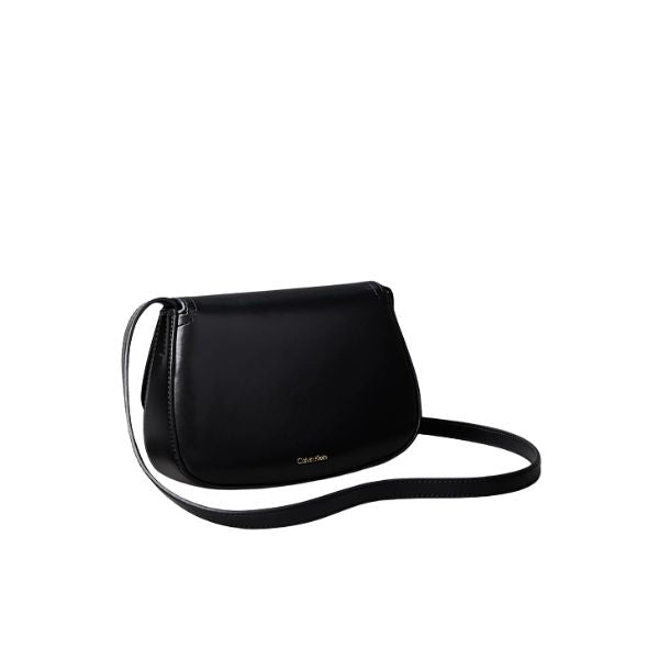 Calvin Klein borsa a tracolla con patta nera