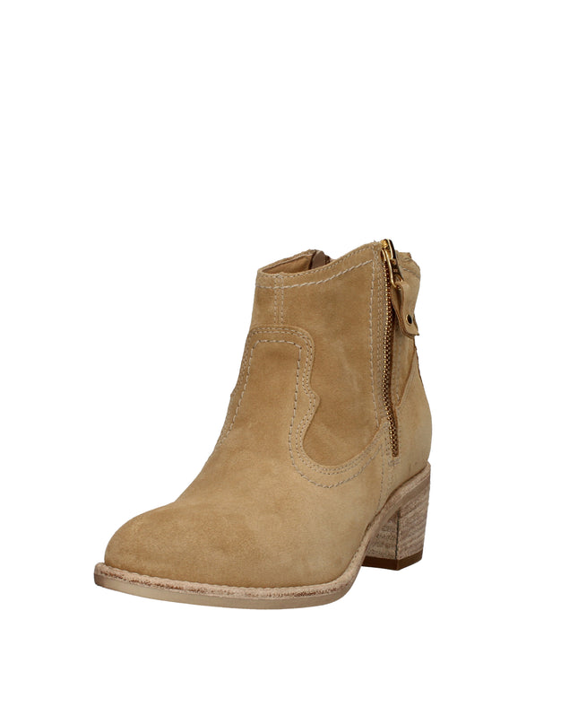 Nero Giardini stivaletti texani in camoscio con tacco effetto legno