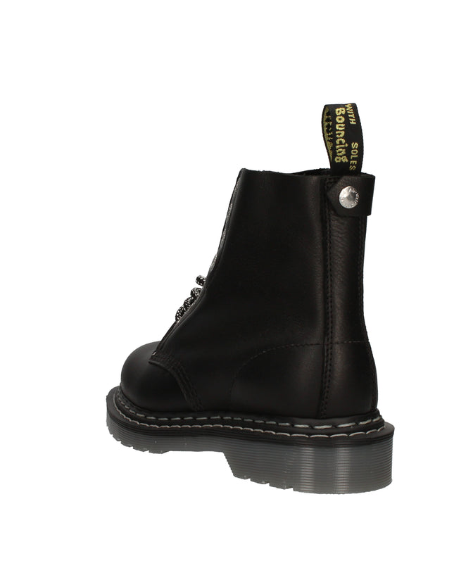 Dr. Martens 1460 Pascal in pelle morbida con occhielli cromati e zip laterale