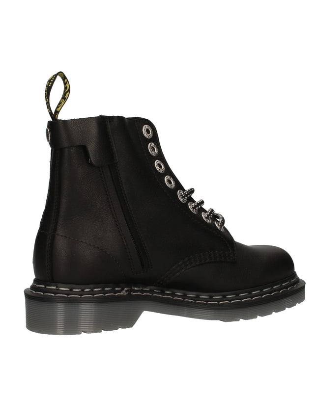 Dr. Martens 1460 Pascal in pelle morbida con occhielli cromati e zip laterale