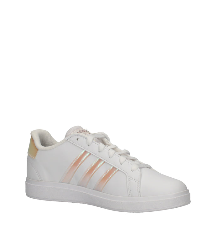 Adidas Grand Court 2.0 sneakers con dettagli olografici