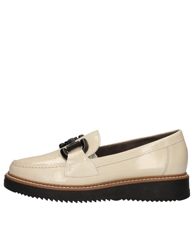 Pitillos mocassini in vernice con accessorio