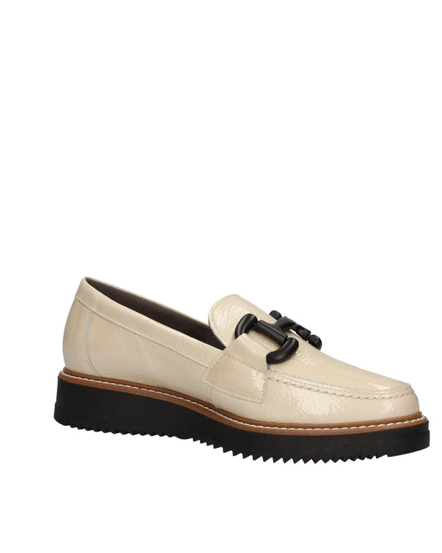 Pitillos mocassini in vernice con accessorio