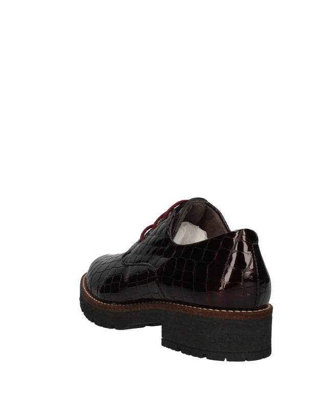 Pitillos stringate lucide con stampa animalier