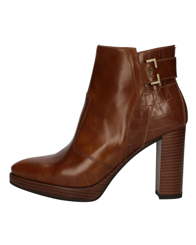 Nero Giardini tronchetti in pelle stampata con tacco effetto legno