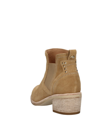 Nero Giardini stivaletti texani in camoscio con tacco effetto legno