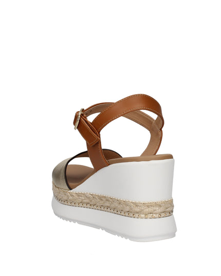 Nero Giardini sandali con zeppa in pelle