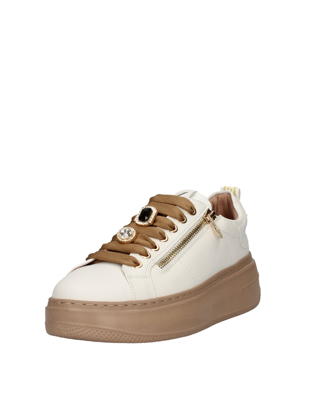 Keys sneakers in pelle con dettagli gioiello sui lacci