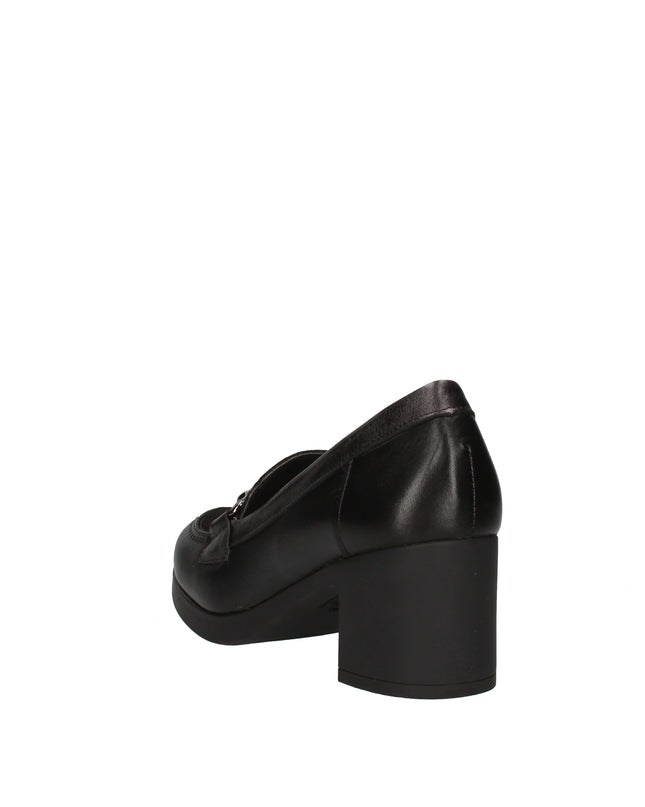 Pitillos scarpe in pelle con tacco a blocco