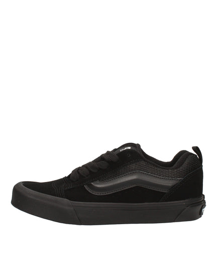 Vans Knu Skool sneakers tono su tono con linguetta imbottita