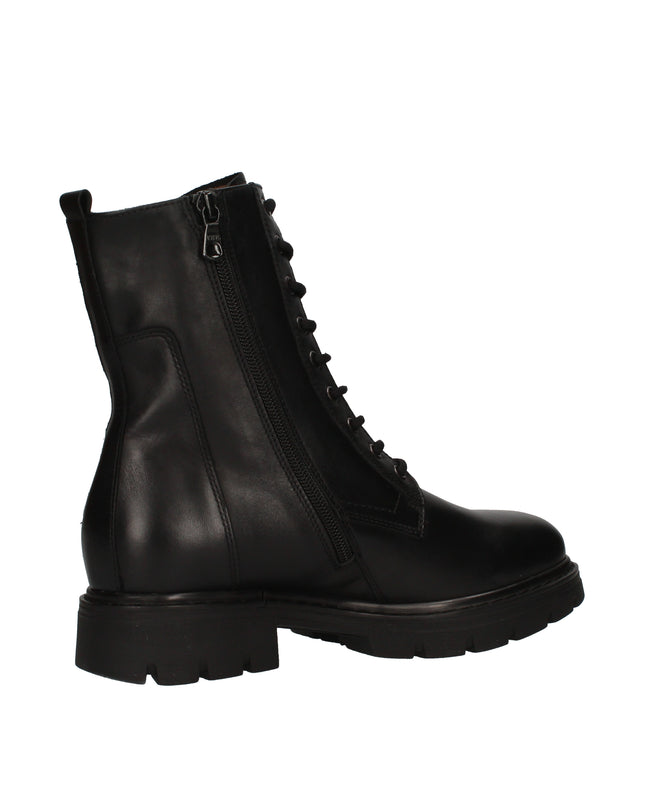 Nero Giardini anfibi con fibbia decorativa