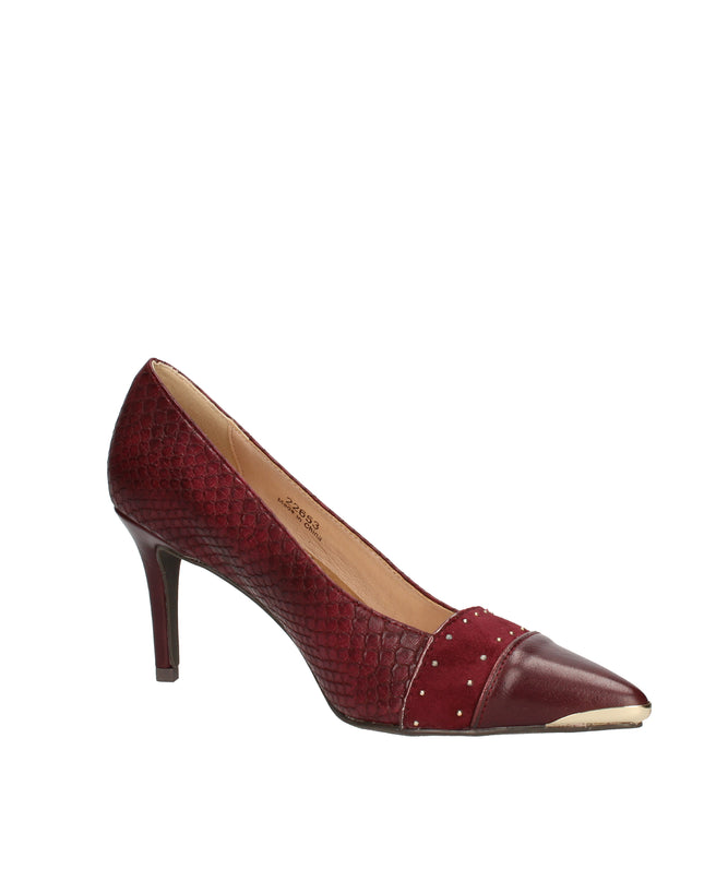 Menbur décolleté in ecopelle stampata e scamosciata con borchie decorative