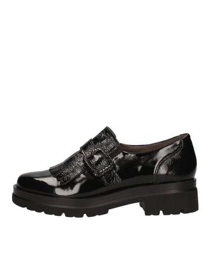 Pitillos slip on in vernice con frange decorative