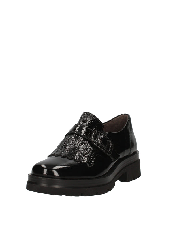 Pitillos slip on in vernice con frange decorative