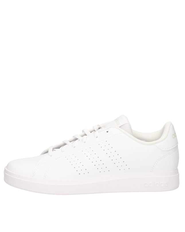 Adidas Advantage Base 2.0 sneakers con strisce traforate