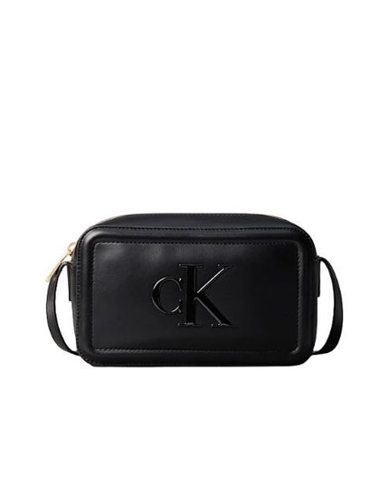 Calvin Klein Borsa a tracolla camera bag con monogramma in rilievo CK