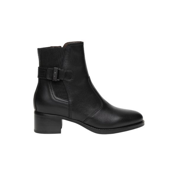 Nero Giardini stivaletti in pelle nera con elastico