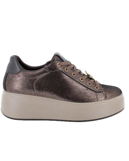 Igi&co sneakers platform in pelle laminata con charm bronzo