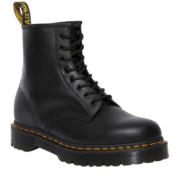 Dr Martens Bex Anfibi in Pelle - Stile Iconico e Comfort Duraturo