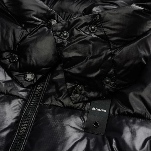 Blauer Gloria giubbino donna con cappuccio con colletto alto removibile impuntura a righe orizzontali tasche con automatici colore nero