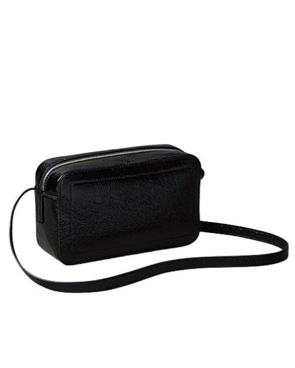 Calvin Klein borsa a tracolla in naplack lucida e increspata nera