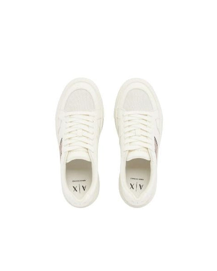 Armani Exchange scarpe con logo laterale colore off white