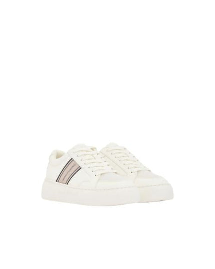 Armani Exchange scarpe con logo laterale colore off white