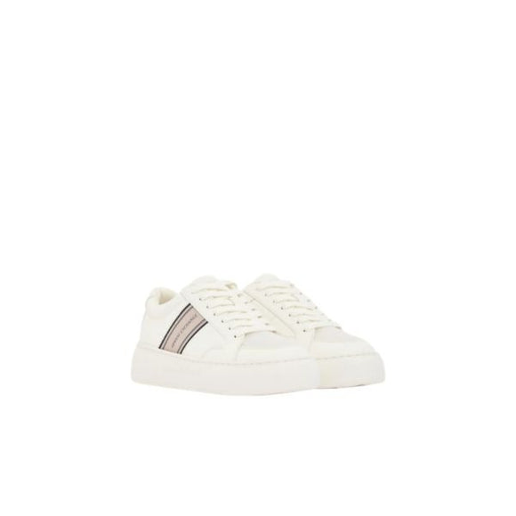 Armani Exchange scarpe con logo laterale colore off white