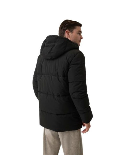 GUESS Puffer giubbino puffer uomo con cappuccio applicazione e chiusura con zip colore nero