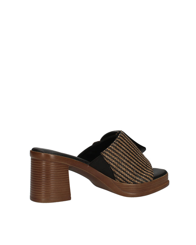 Refresh sandali con tacco effetto legno e fibbia decorativa