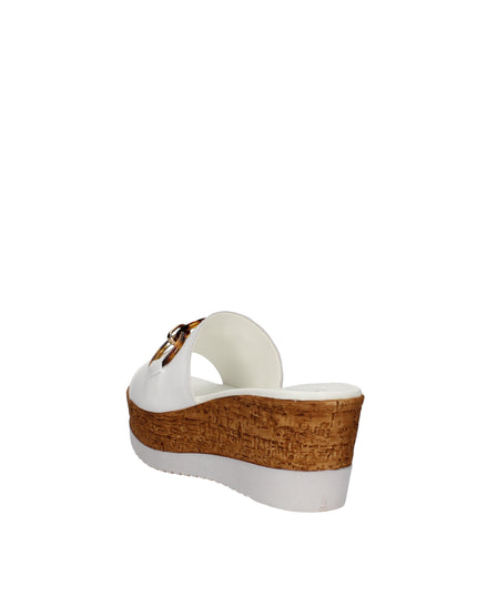 Cinzia Soft ciabatte con zeppa e catena decorativa