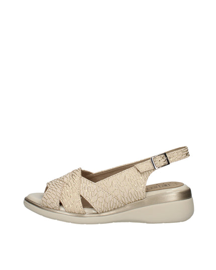 Pitillos sandali in pelle stampata con zeppa