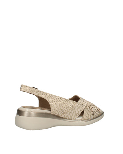 Pitillos sandali in pelle stampata con zeppa