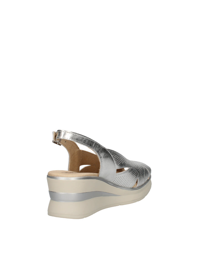 Pitillos sandali in pelle laminata con zeppa