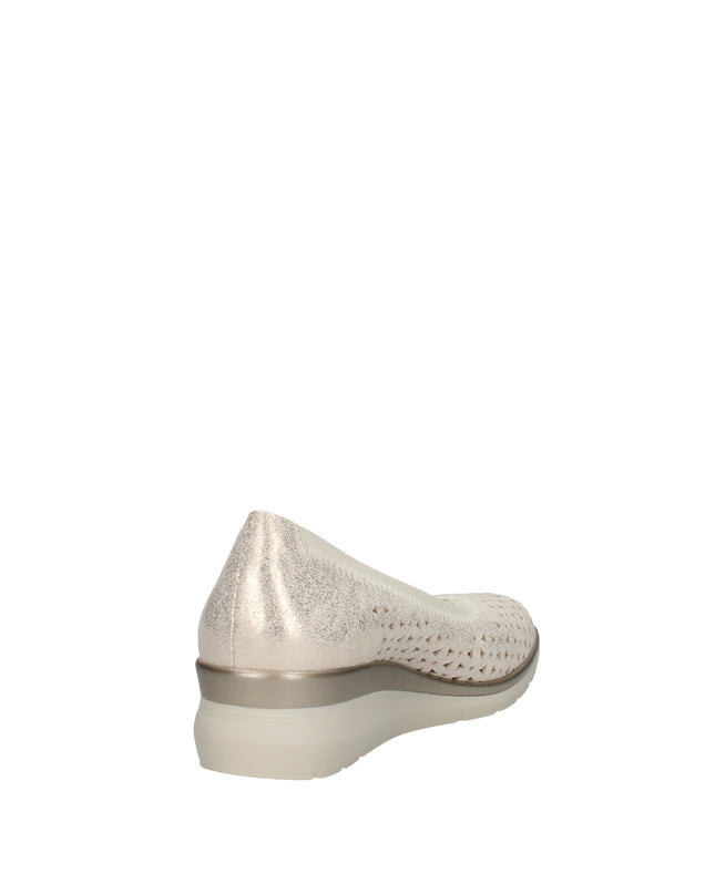 Pitillos mocassini con zeppa in pelle goffrata