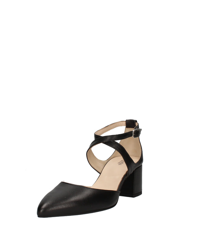 Nero Giardini decolletè con tacco grosso e cinturino regolabile