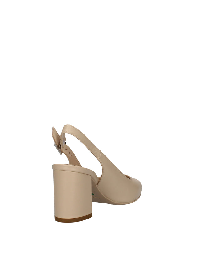 Nero Giardini decolletè slingback in pelle con tacco a blocco