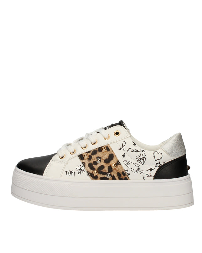 Gio Cellini sneakers con fondo a cassetta, scritte e applicazione animalier