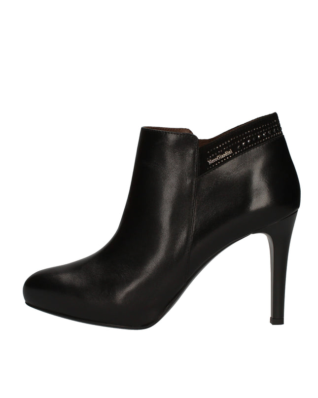 Nero Giardini tronchetti con tacco sottile