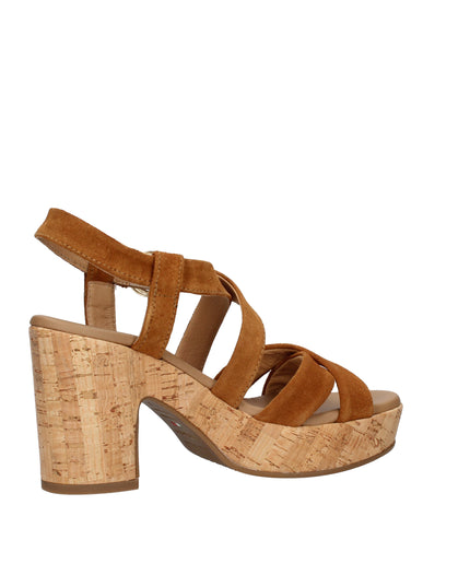 Nero Giardini sandali in camoscio con tacco e plateau in sughero